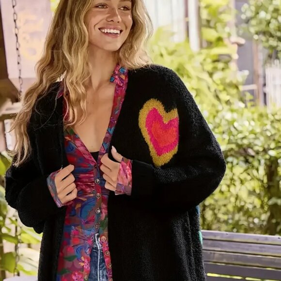 BOUTIQUE HEART INTARSIA OPEN CARDIGAN SWEATER - Picture 2 of 7